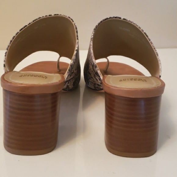 Johnson & Murphy Kelsey Python print Leather Sandals 8 EUC - Picture 6 of 11